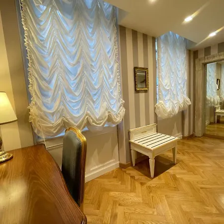 Palazzo Monga Boutique Guesthouse 4*