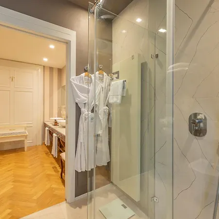 Palazzo Monga Boutique Guesthouse Verona