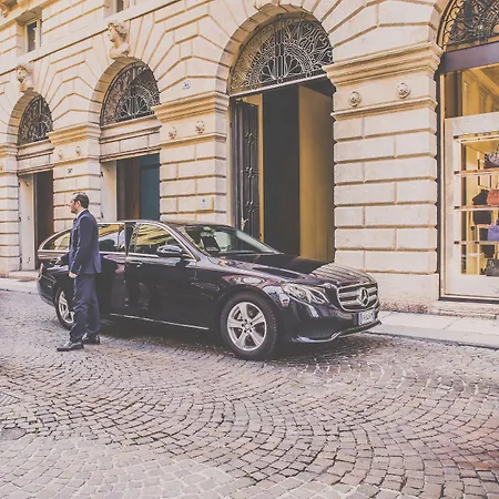 Palazzo Monga Boutique 게스트하우스