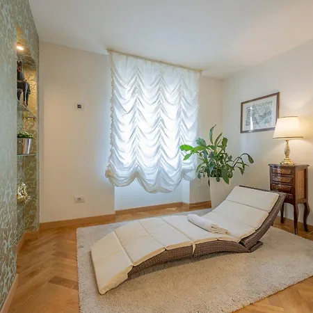 Πανσιόν Palazzo Monga Boutique