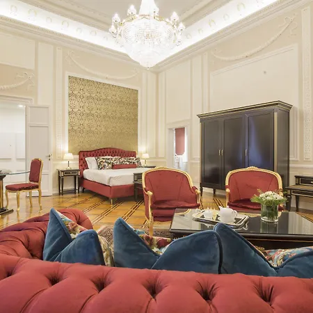 Πανσιόν Palazzo Monga Boutique 4*