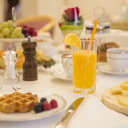 Palazzo Monga Boutique Guesthouse 4* Verona