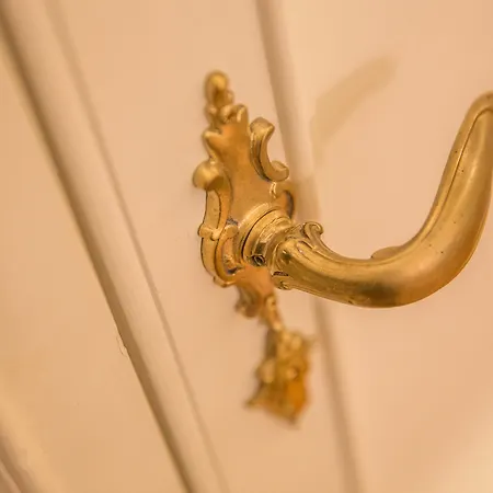 Palazzo Monga Boutique Guesthouse 4*